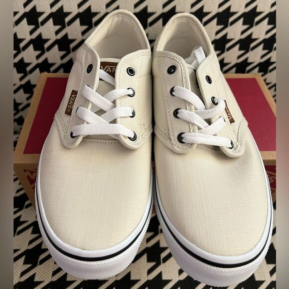 Vans Kids Sneakers in Cream and White - Picture 3 of 7